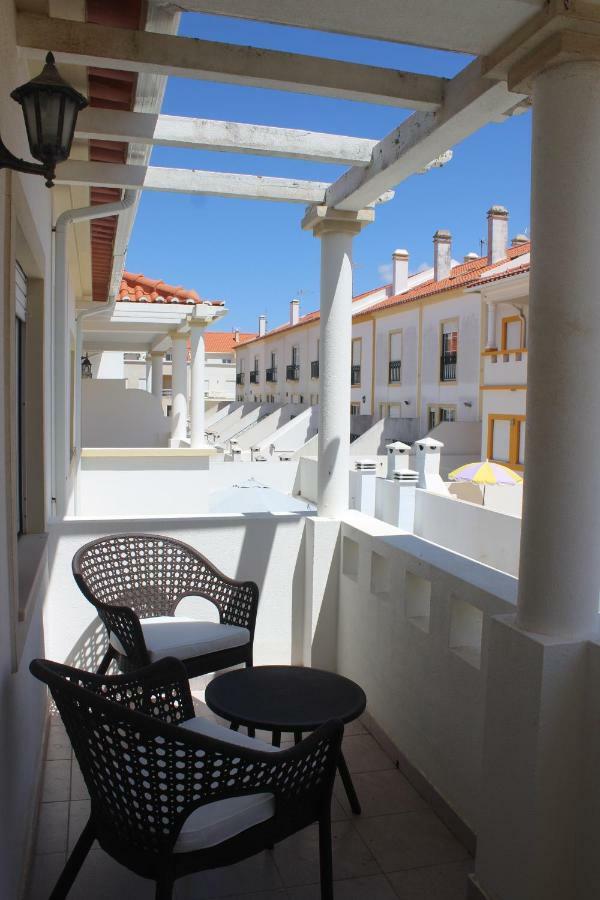 Baleal Holiday House Bagian luar foto